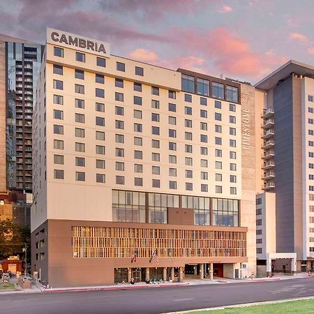 Cambria Hotel Austin Downtown Exterior photo