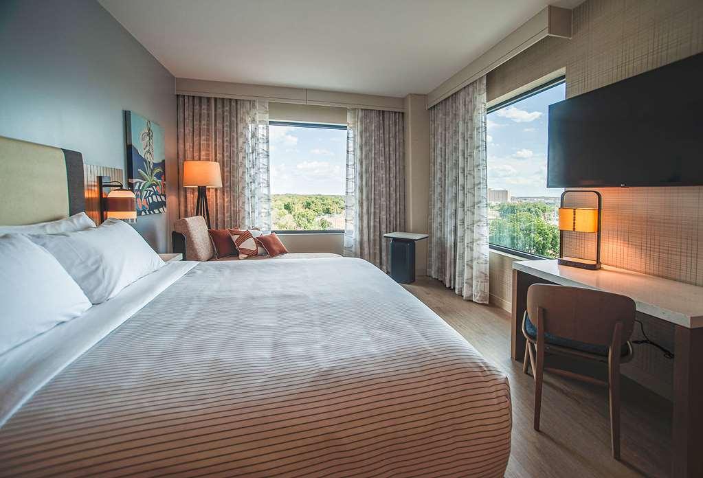 Cambria Hotel Austin Downtown Room photo