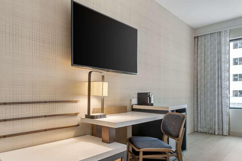 Cambria Hotel Austin Downtown Room photo