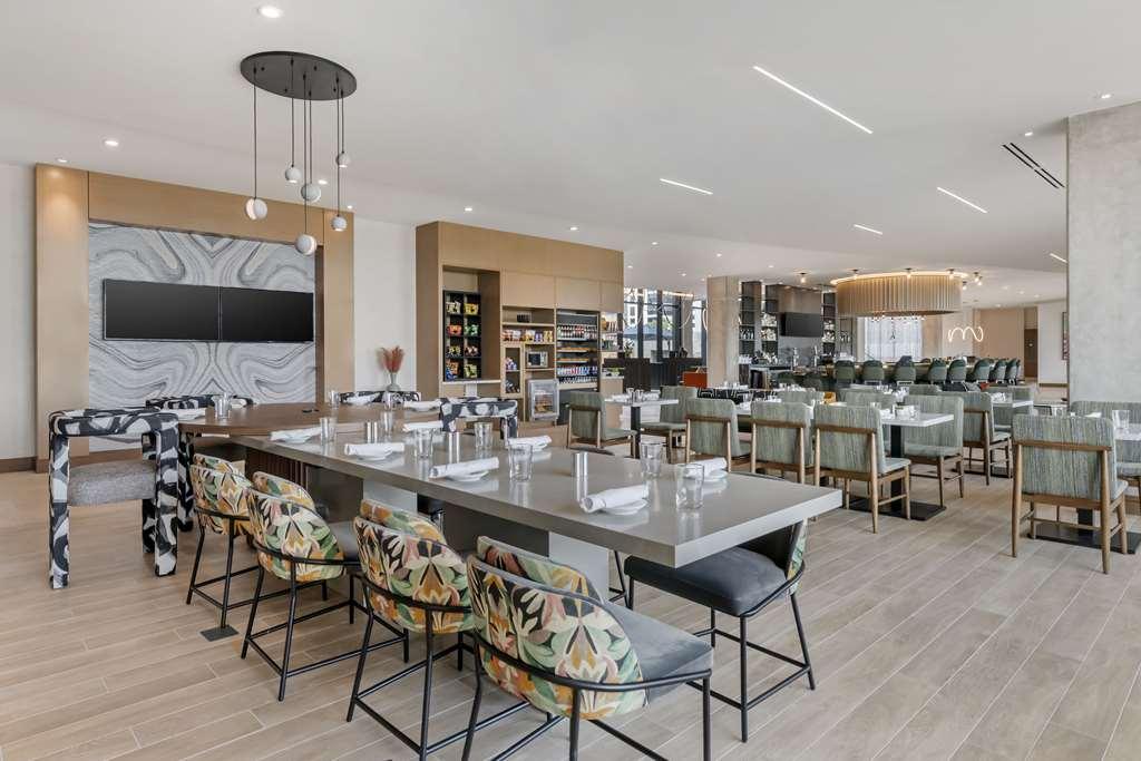 Cambria Hotel Austin Downtown Restaurant photo